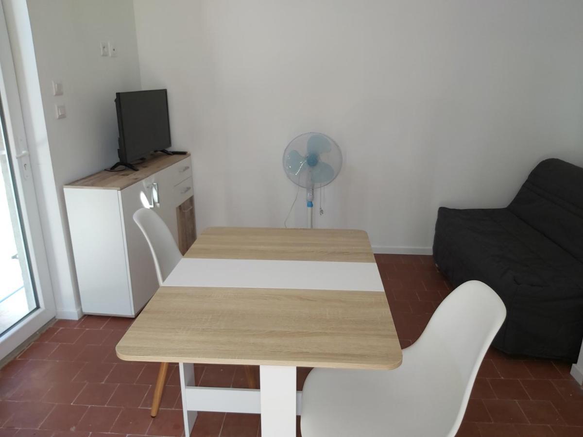 Maisonnette 40 M2 Pour 5 Personnes Paray-le-Monial Exterior photo